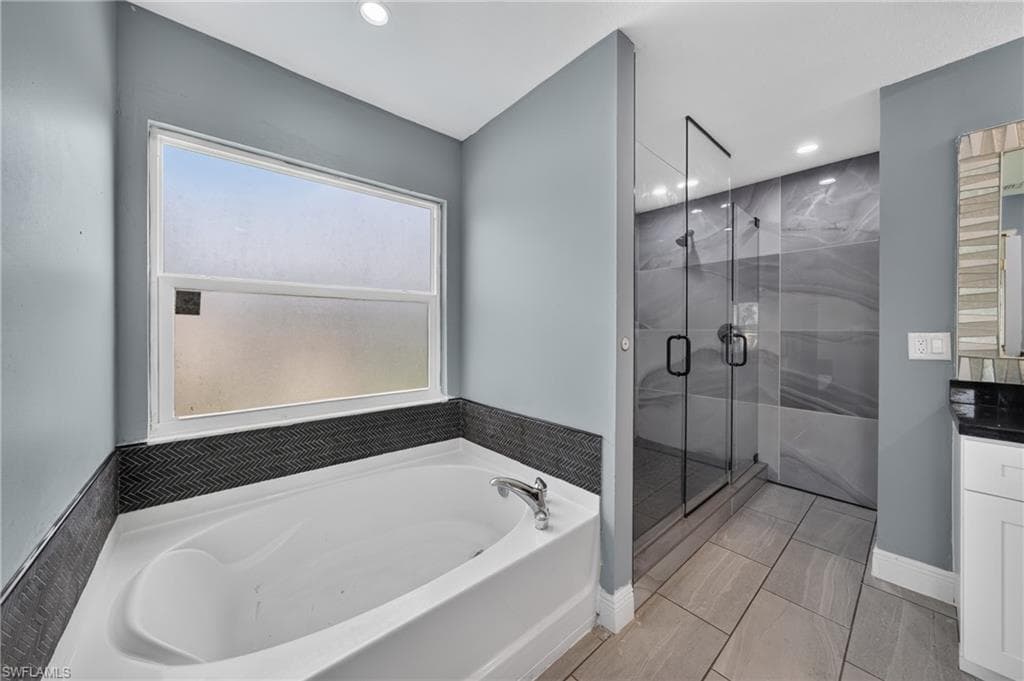 13388 Little Gem CIR-39