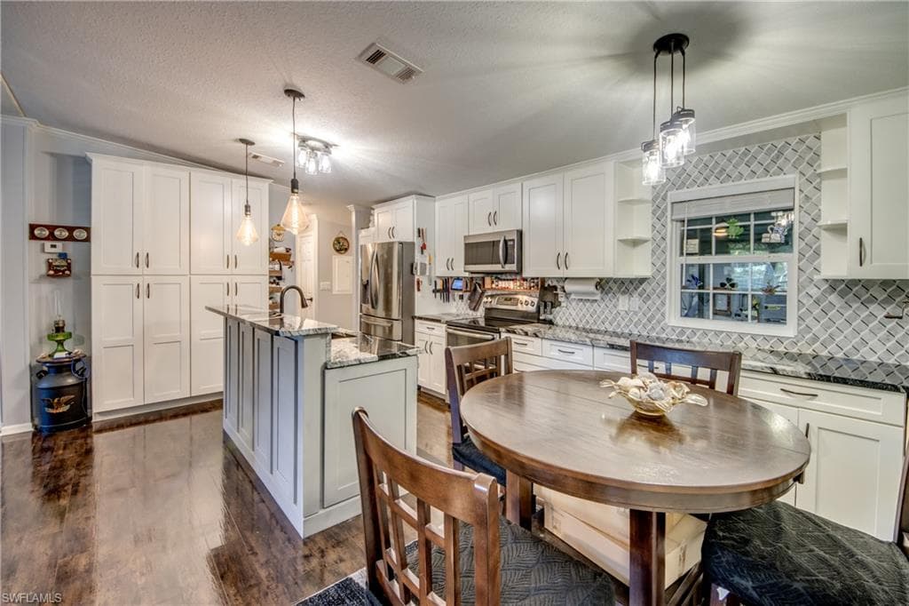 356 Sacramento ST-23