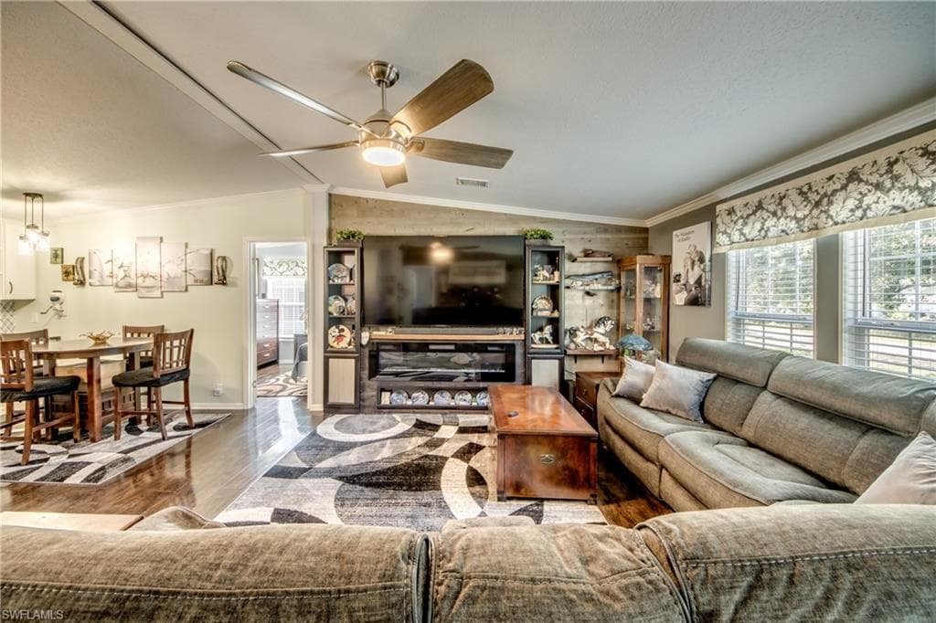 356 Sacramento ST-16