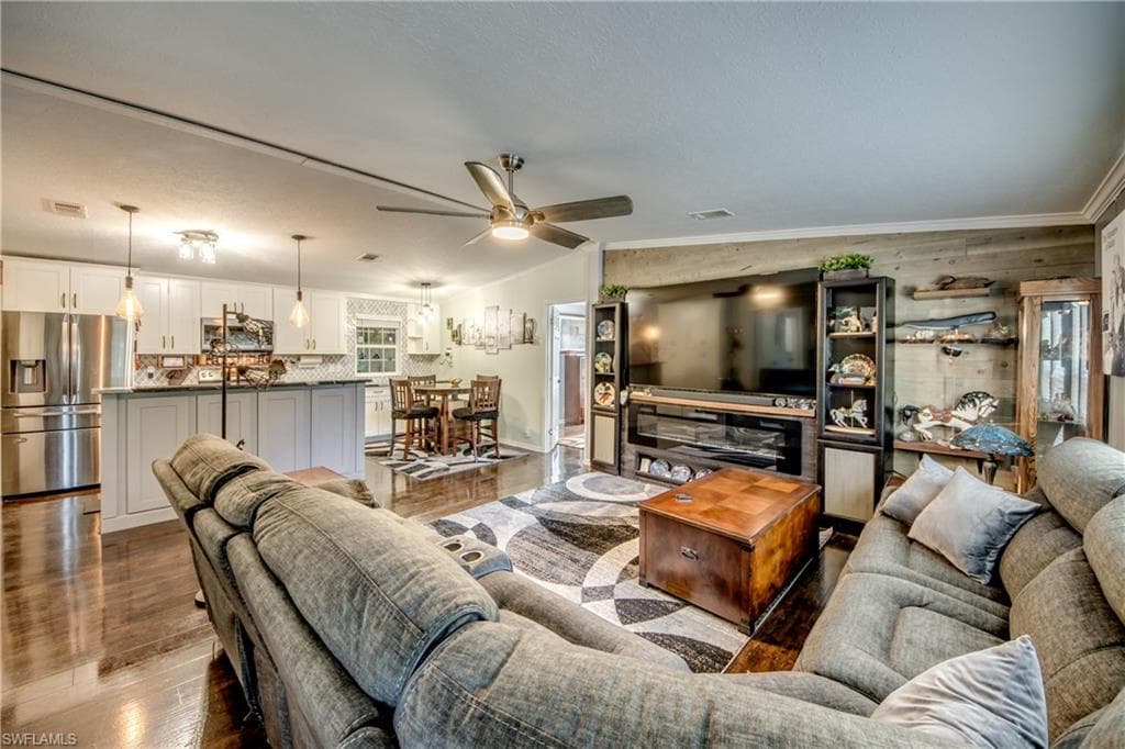 356 Sacramento ST-15