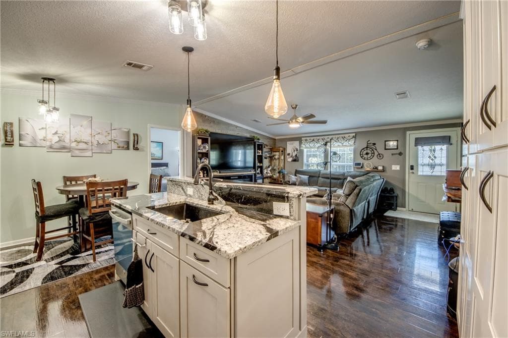 356 Sacramento ST-29