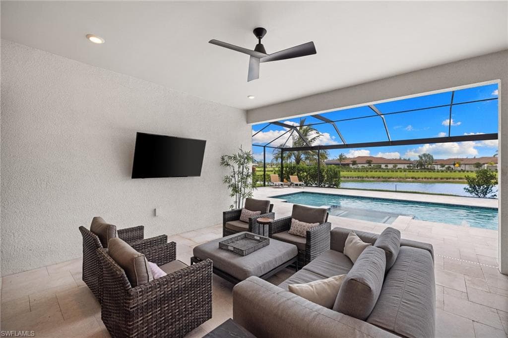 17489 Aquila CT-19