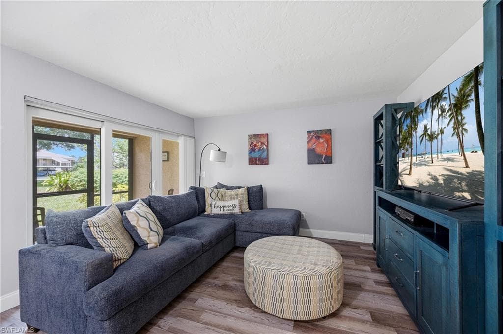 13240 White Marsh LN 10-5