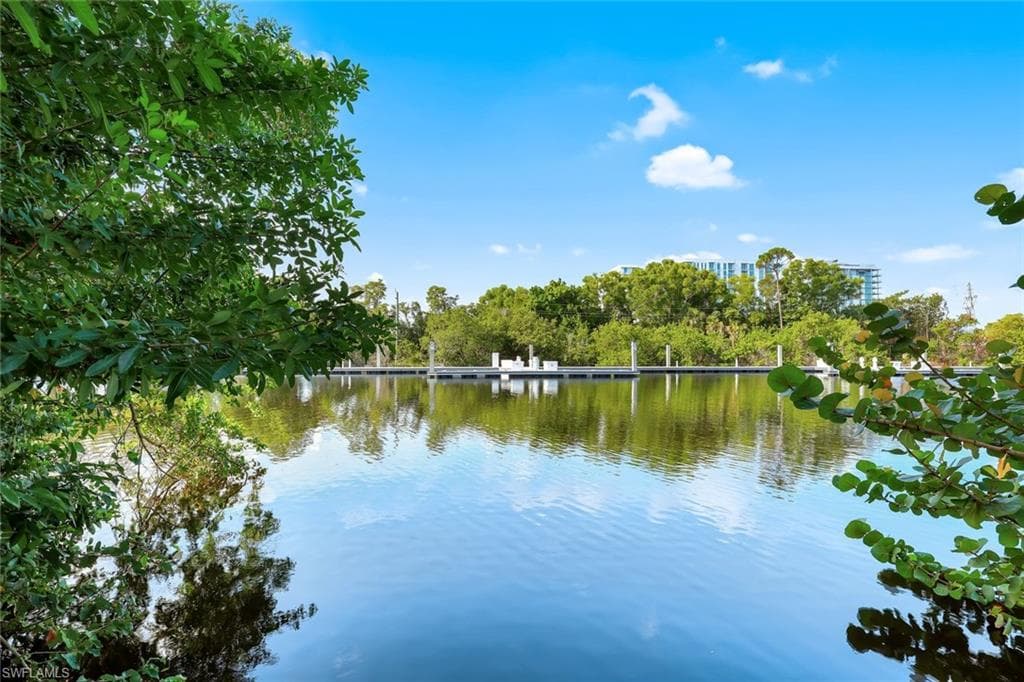 2140 Harbor LN-33