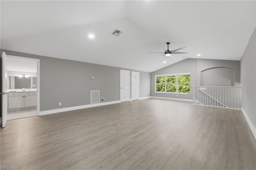 193 Skipping Stone LN-32