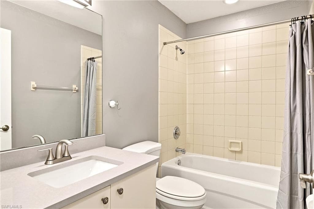 15417 Bellamar CIR 812-15