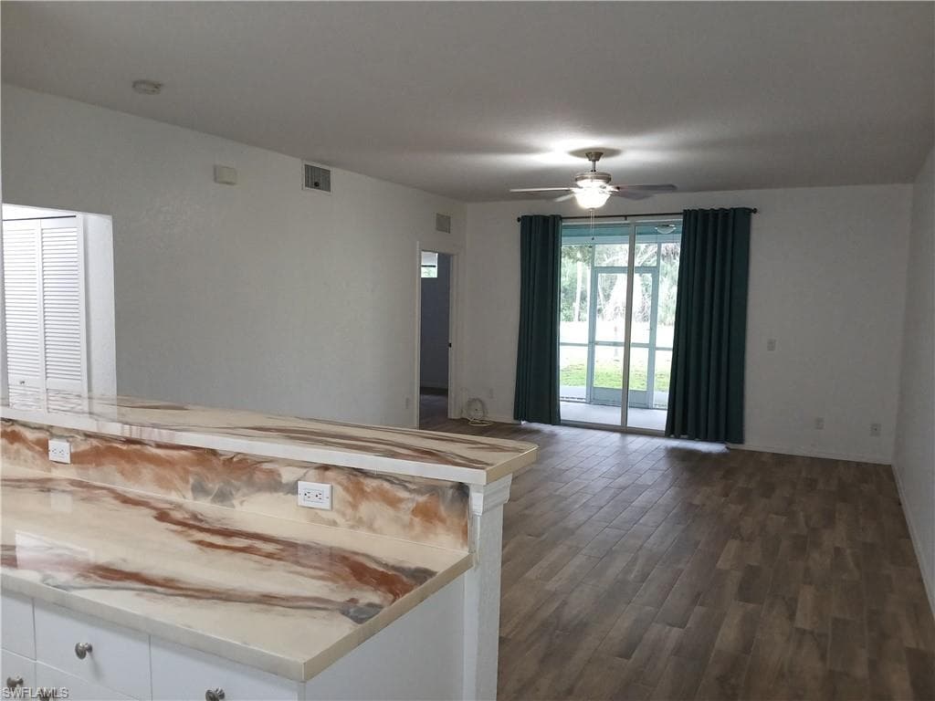 1050 Hancock Creek South BLVD 103-2