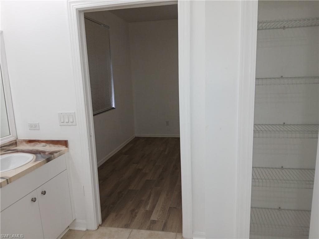 1050 Hancock Creek South BLVD 103-14