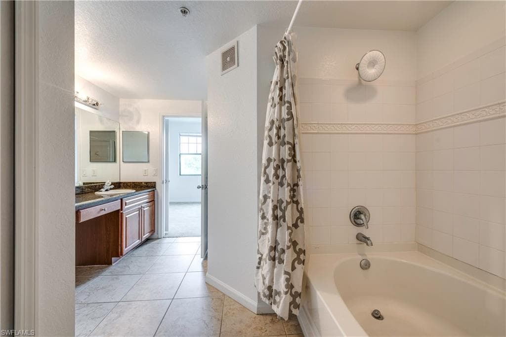 13000 Positano CIR 301-5