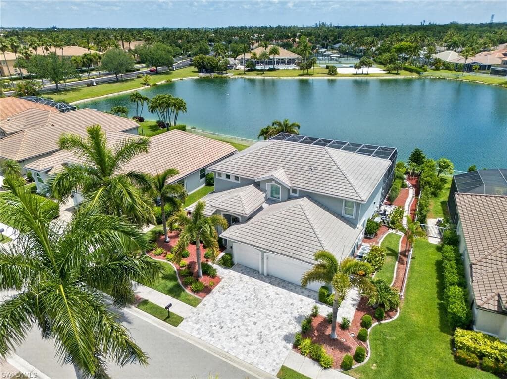 14017 Clear Water LN-33