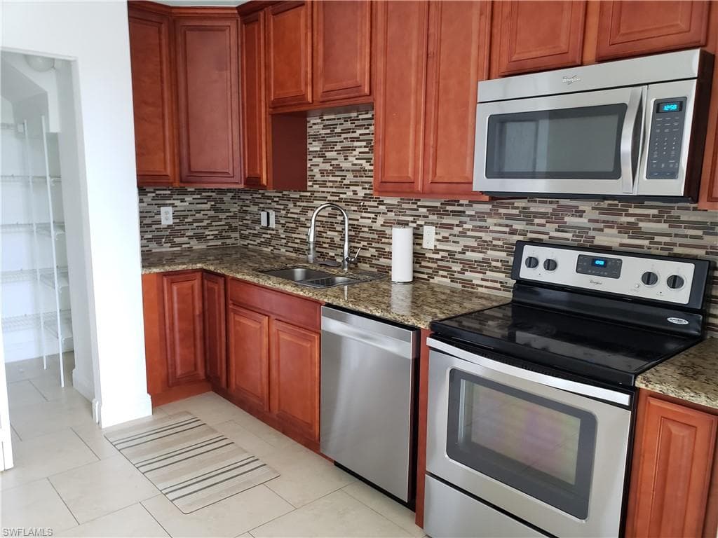17506 Cherry Ridge LN-4