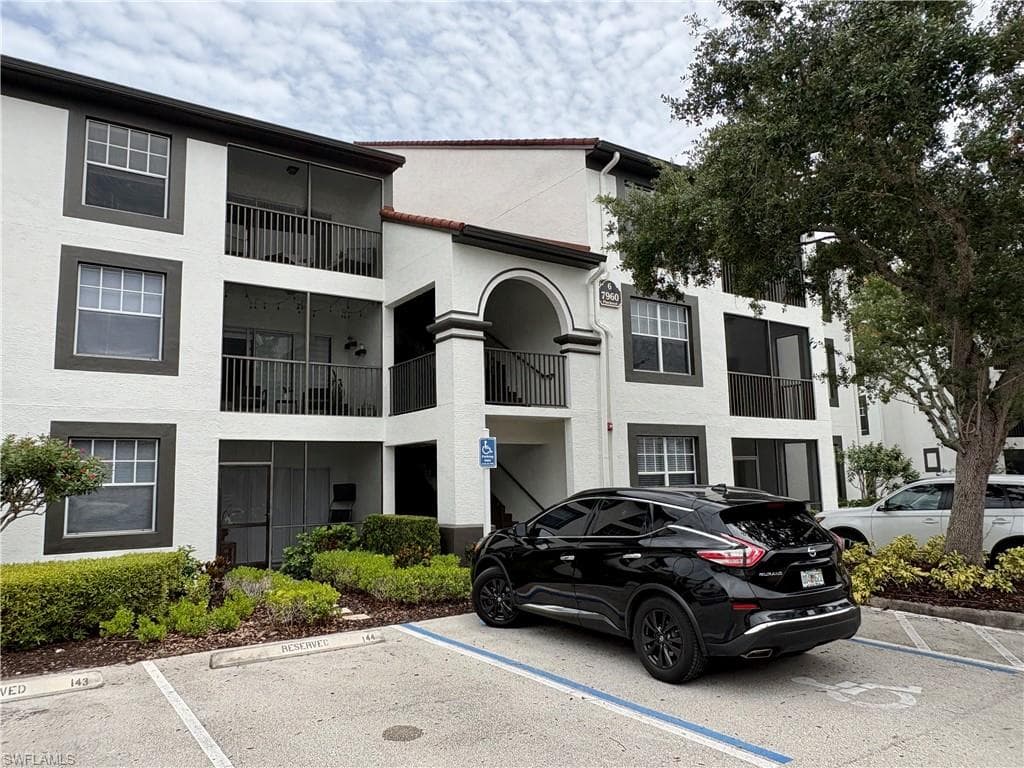 7960 Preserve CIR 635-1