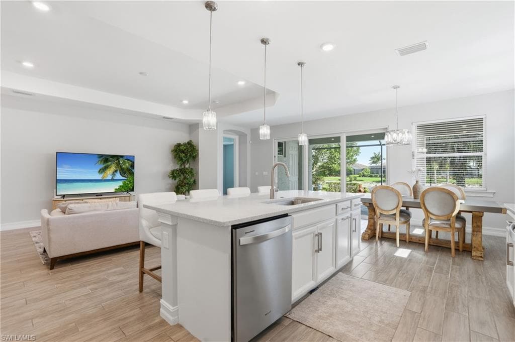 28040 Seasons Tide AVE-6