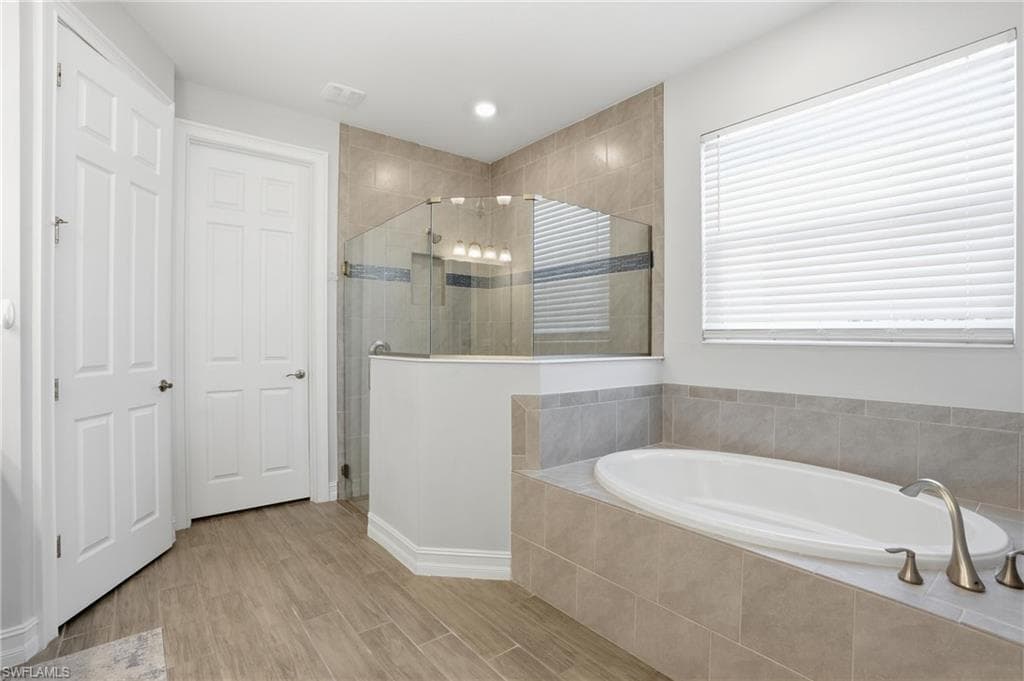 28040 Seasons Tide AVE-13