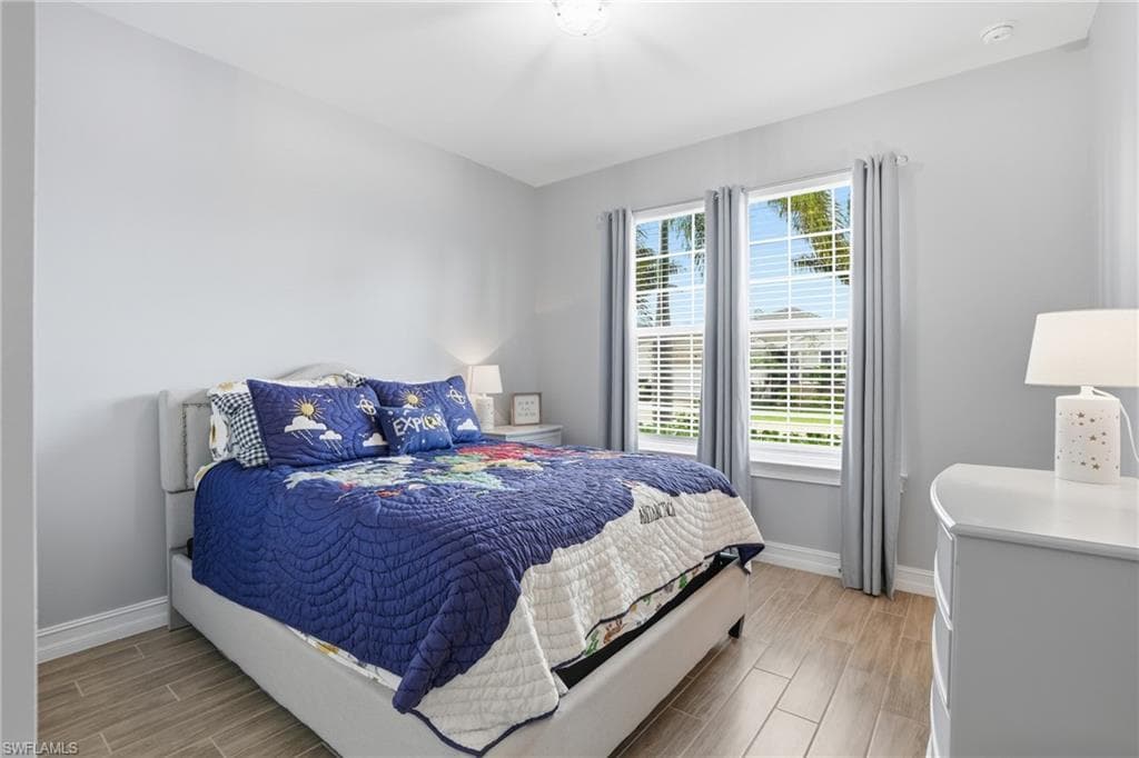 28040 Seasons Tide AVE-20
