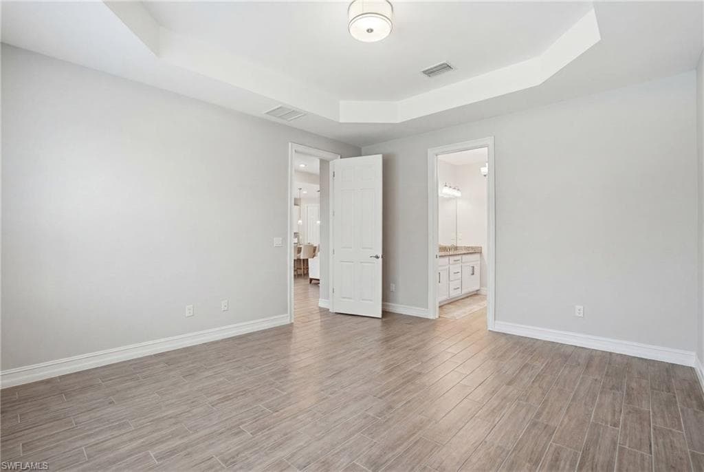 28040 Seasons Tide AVE-10