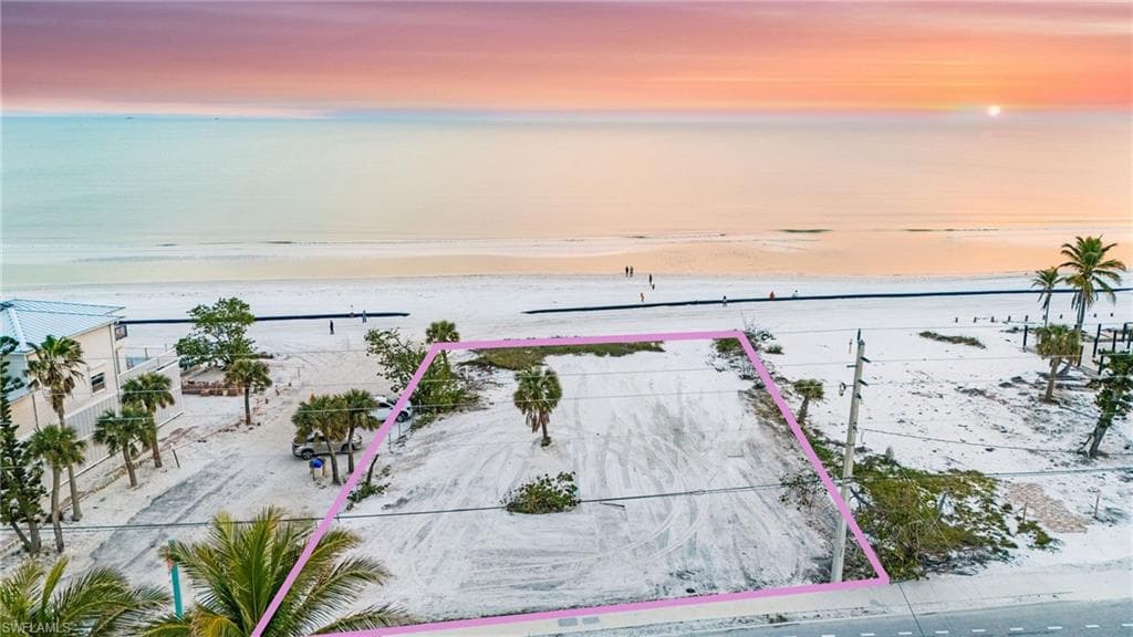 4050 Estero BLVD-3