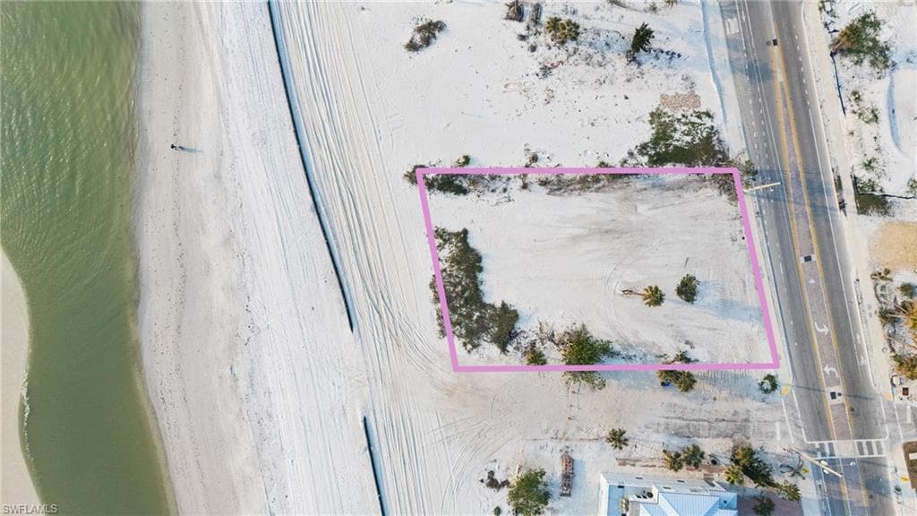4050 Estero BLVD-8