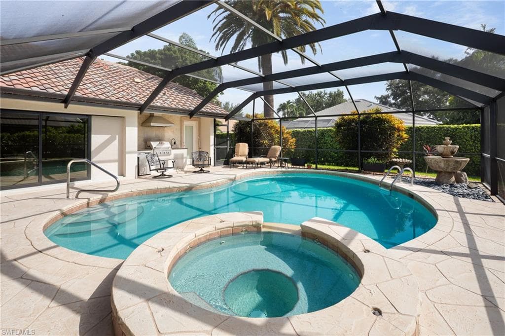 196 Monterey DR-15