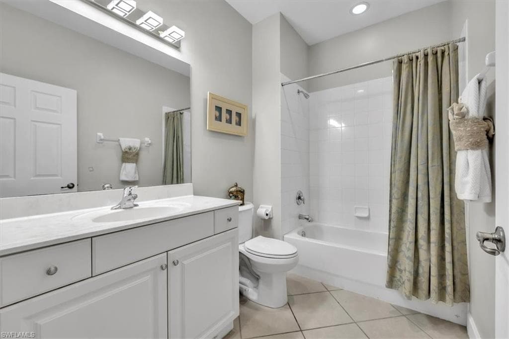 9276 Aviano DR 202-32