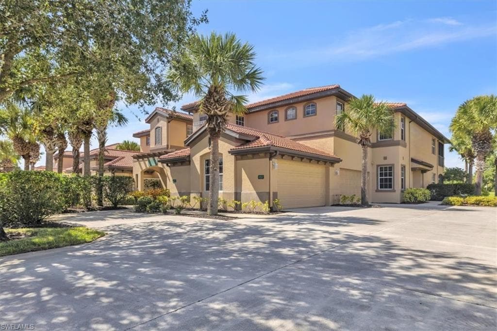 9276 Aviano DR 202-4