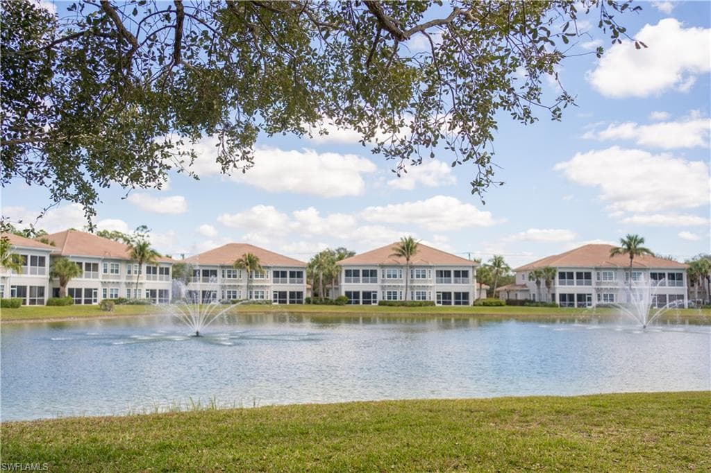 7172 Lemuria CIR 1802-3