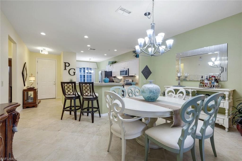 4864 Hampshire CT 203-15