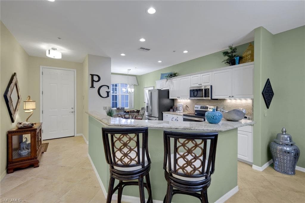 4864 Hampshire CT 203-11