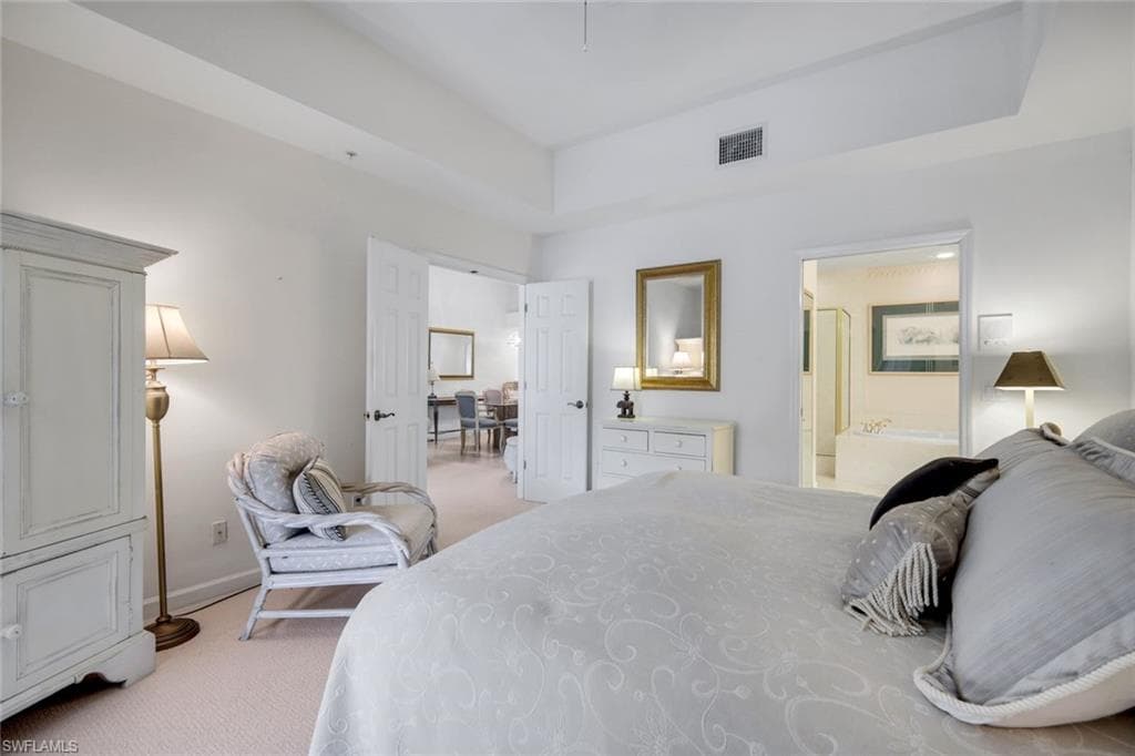 2036 Cascades DR 7-19