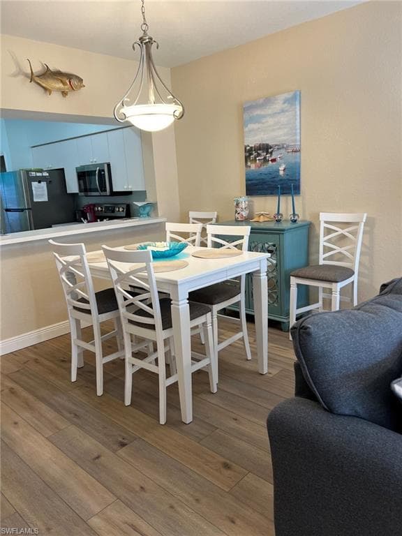3245 Cypress Glen WAY 504-2