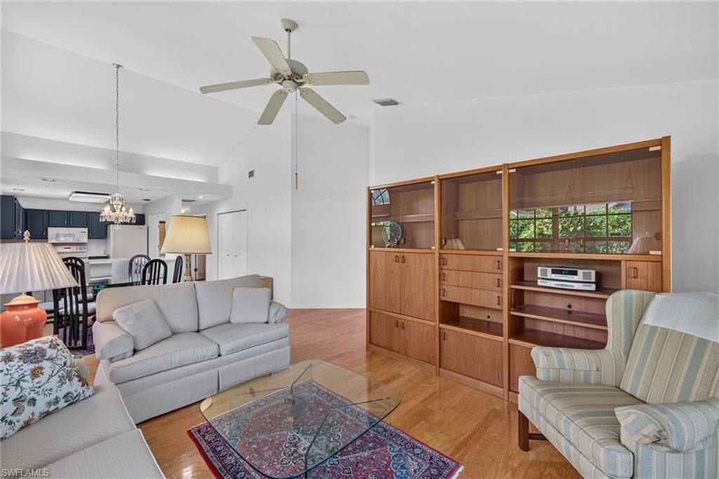 6623 Ilex CIR C-9