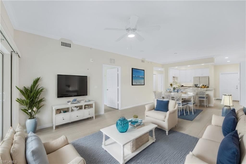 1137 Winding Pines CIR 106-3