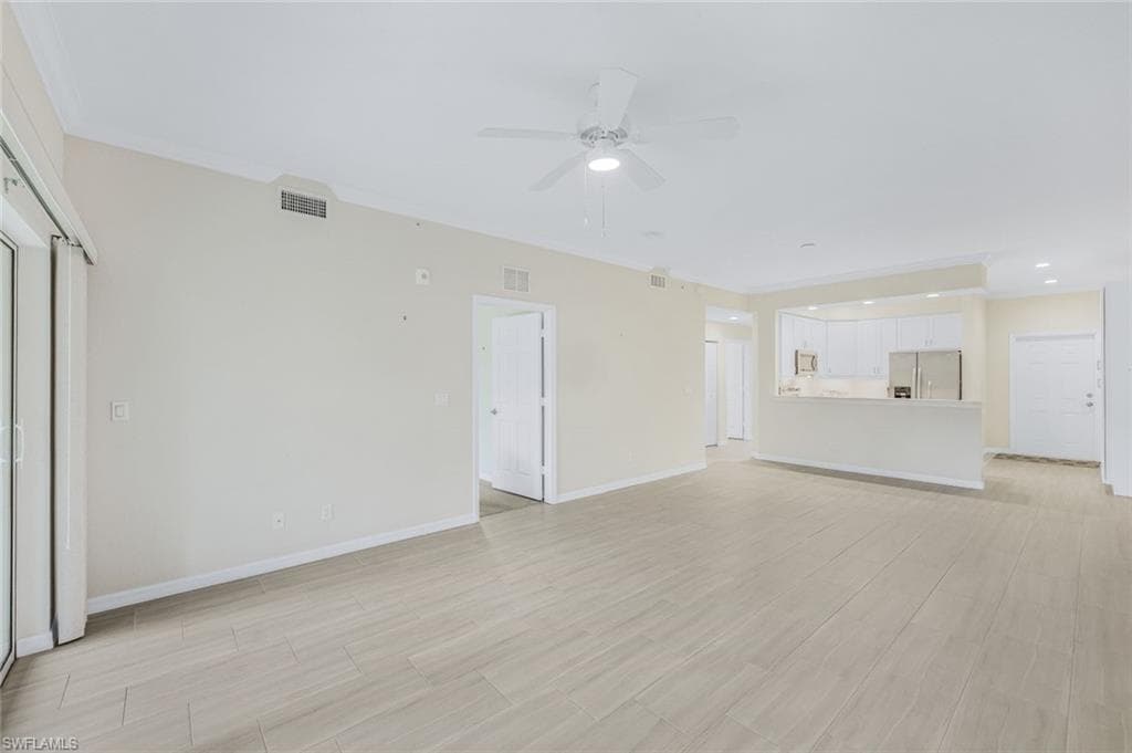 1137 Winding Pines CIR 106-4