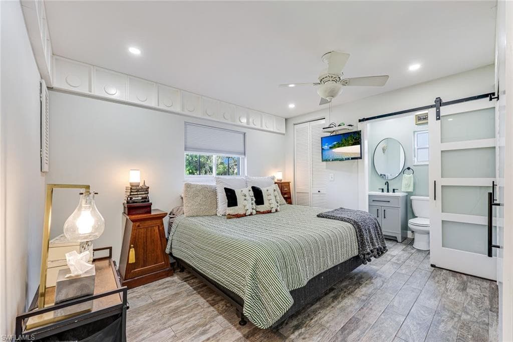 2385 Sunset AVE-7