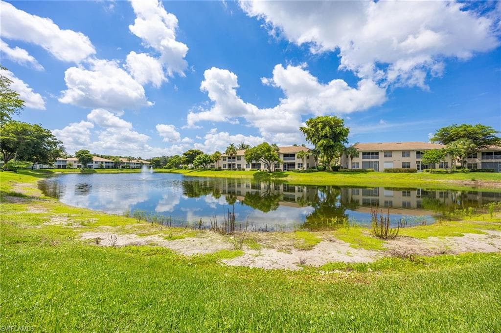 866 Carrick Bend CIR 202-22