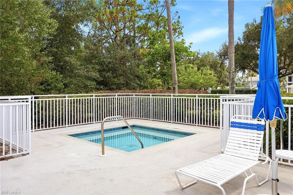 866 Carrick Bend CIR 202-25