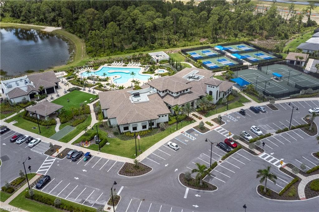 2104 Freemont WAY-20