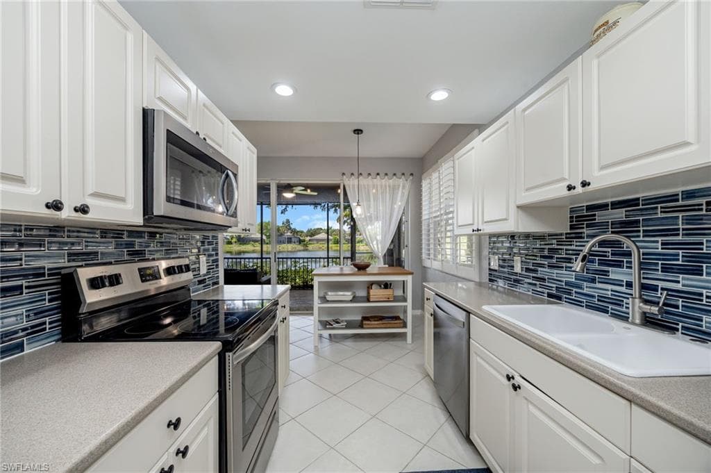 7098 Pond Cypress CT 102-9
