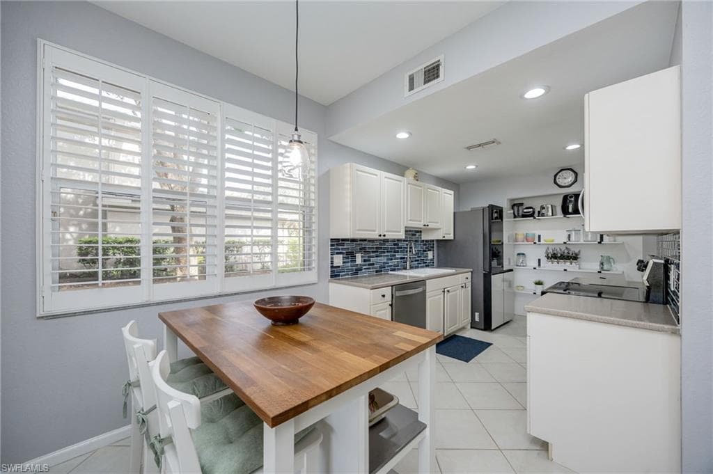 7098 Pond Cypress CT 102-10