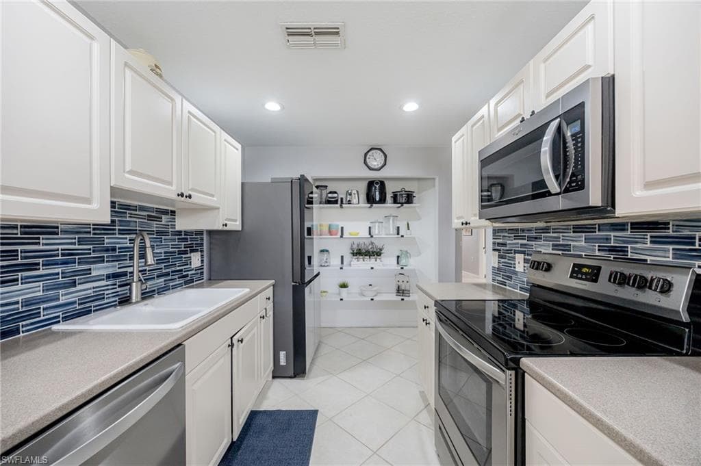 7098 Pond Cypress CT 102-11
