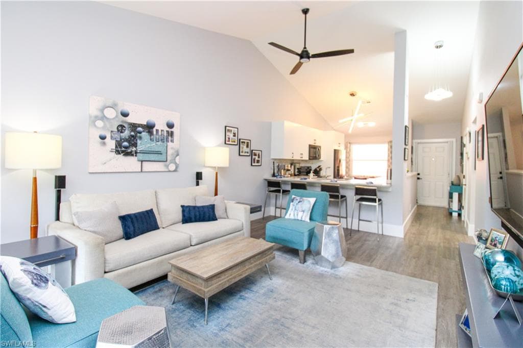 225 Robin Hood CIR 203-23