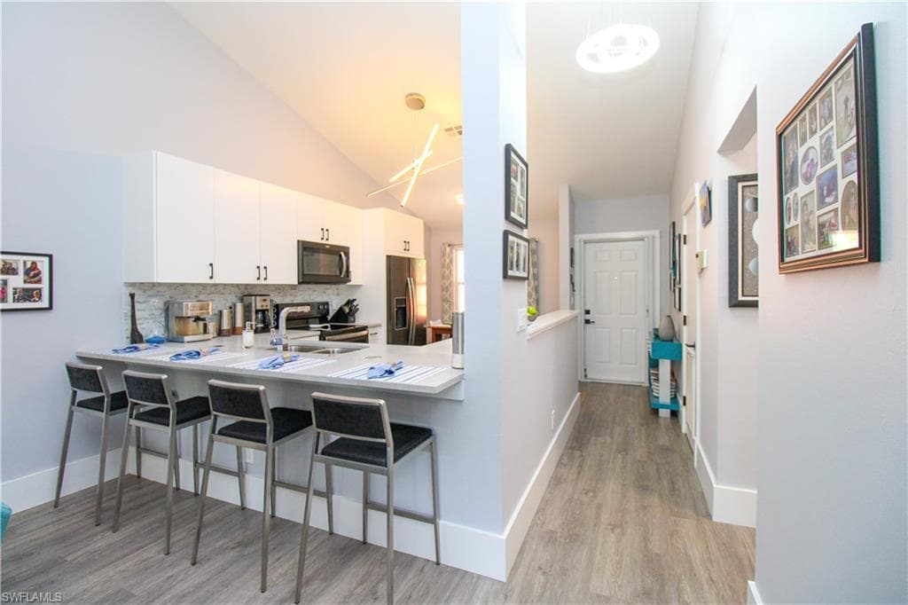 225 Robin Hood CIR 203-13