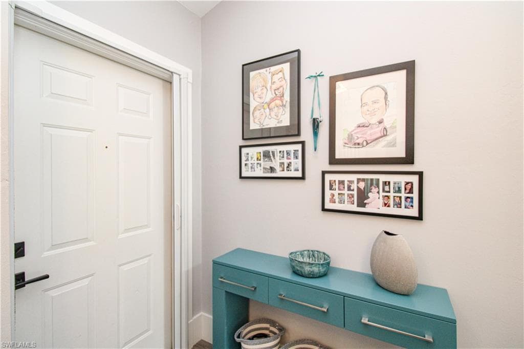 225 Robin Hood CIR 203-18