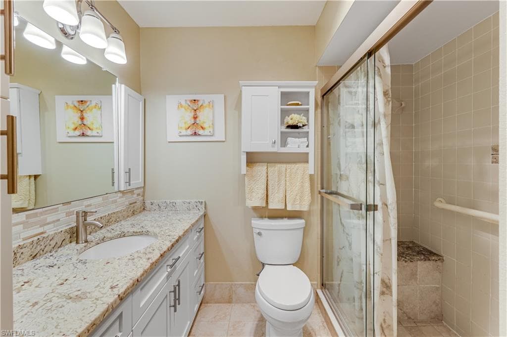 7079 Cedarhurst DR-17