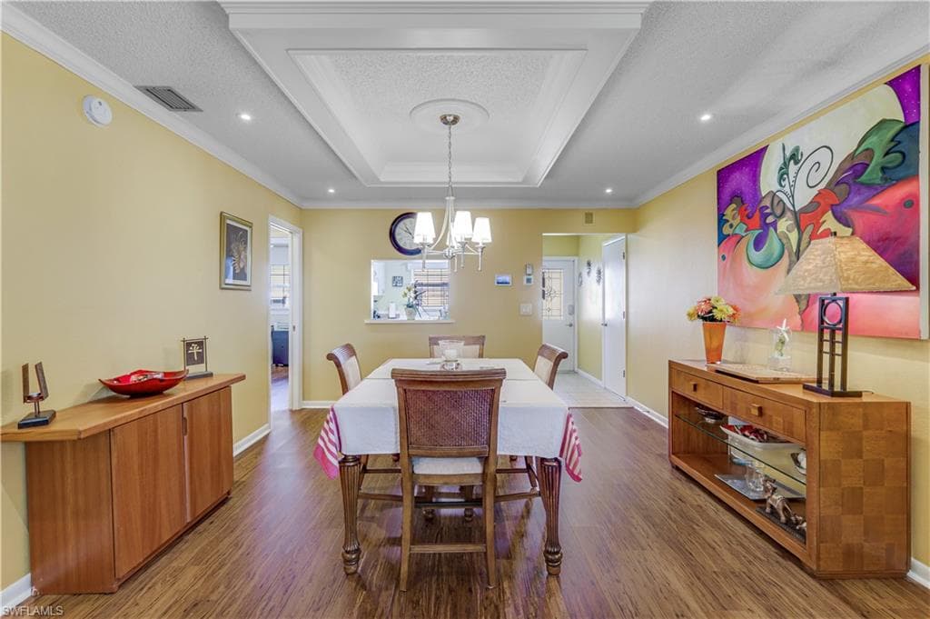 7079 Cedarhurst DR-12