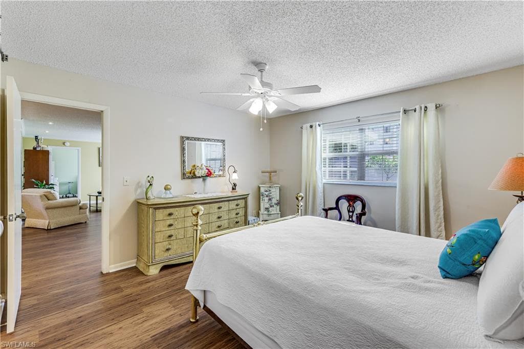 7079 Cedarhurst DR-15