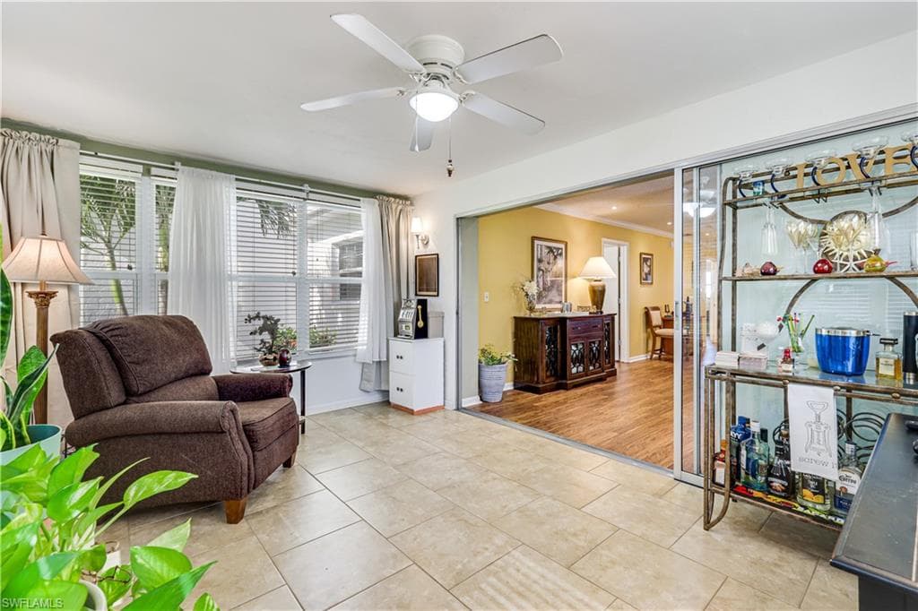 7079 Cedarhurst DR-21