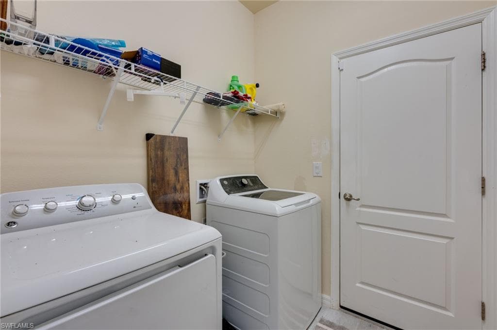 16138 Palmetto Prairie DR-11