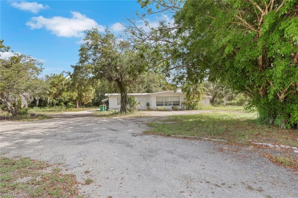 1175 Pine Ridge RD-11