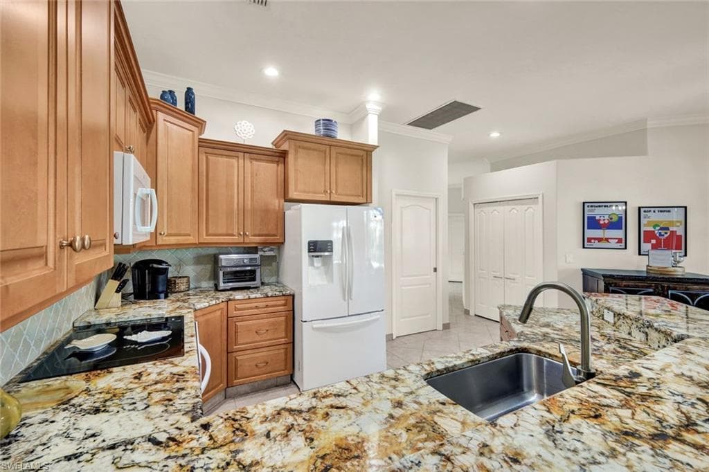 9411 Cedar Creek DR-8